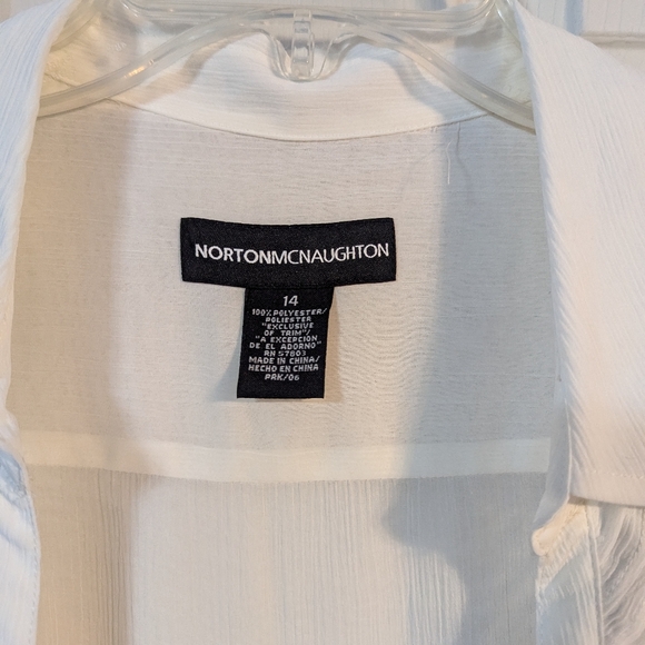 Norton McNaughton Blouse - Picture 3 of 8
